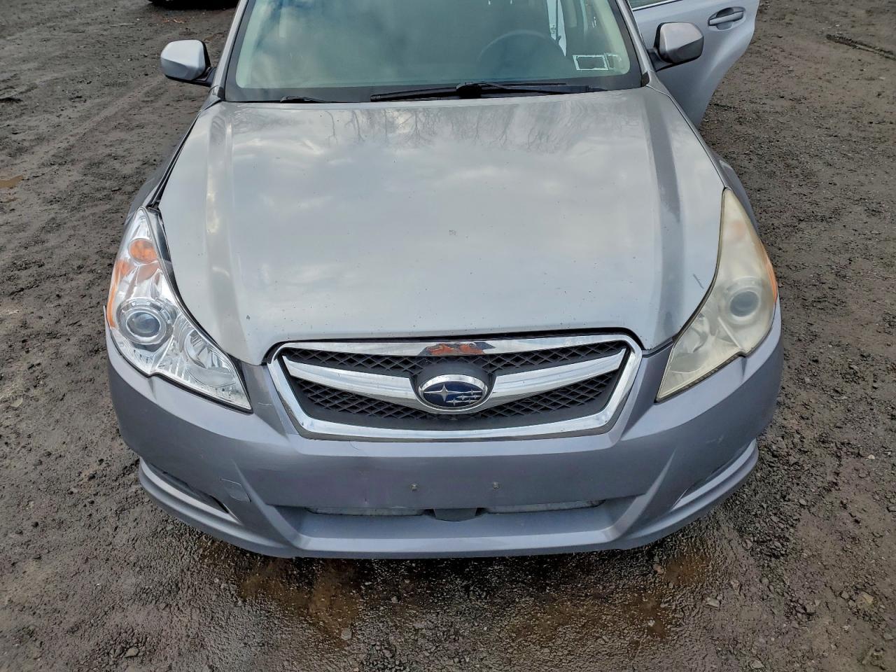 2010 SUBARU Legacy