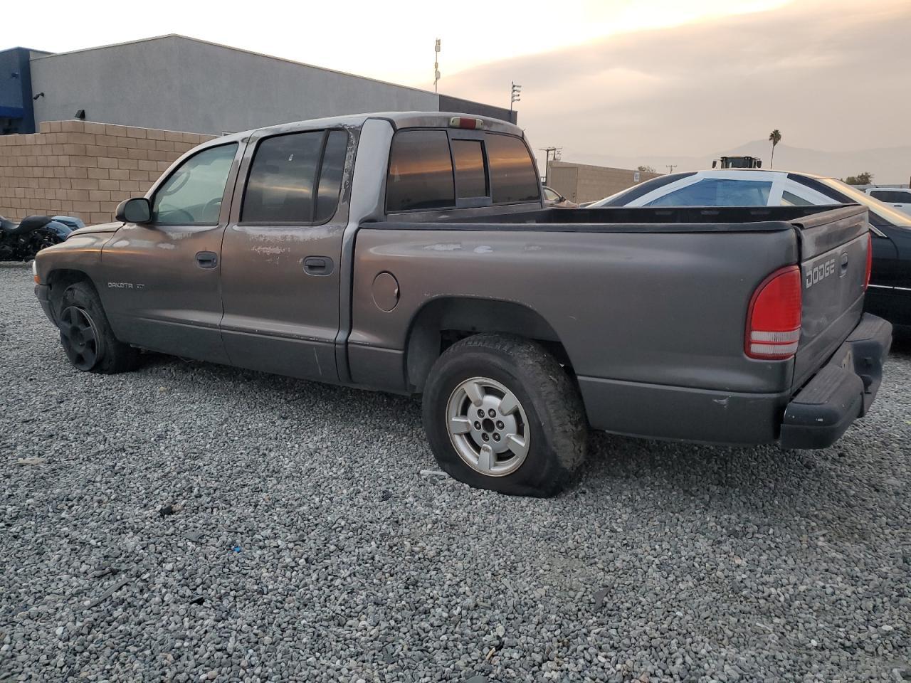 2002 DODGE Dakota