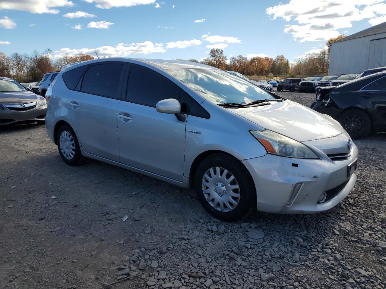 2012 TOYOTA PRIUS V