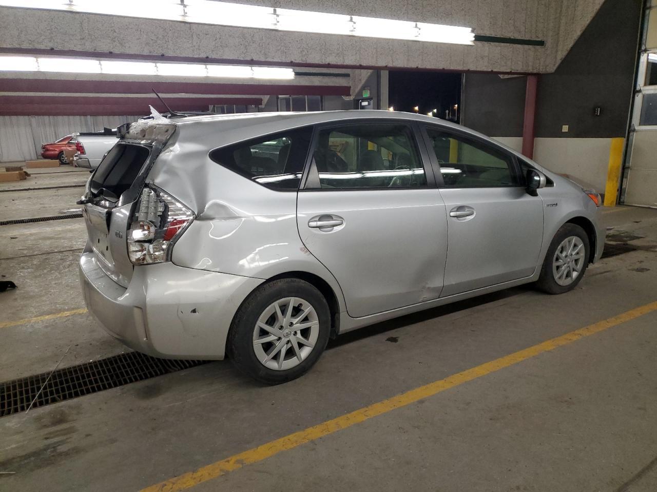 2012 TOYOTA PRIUS V
