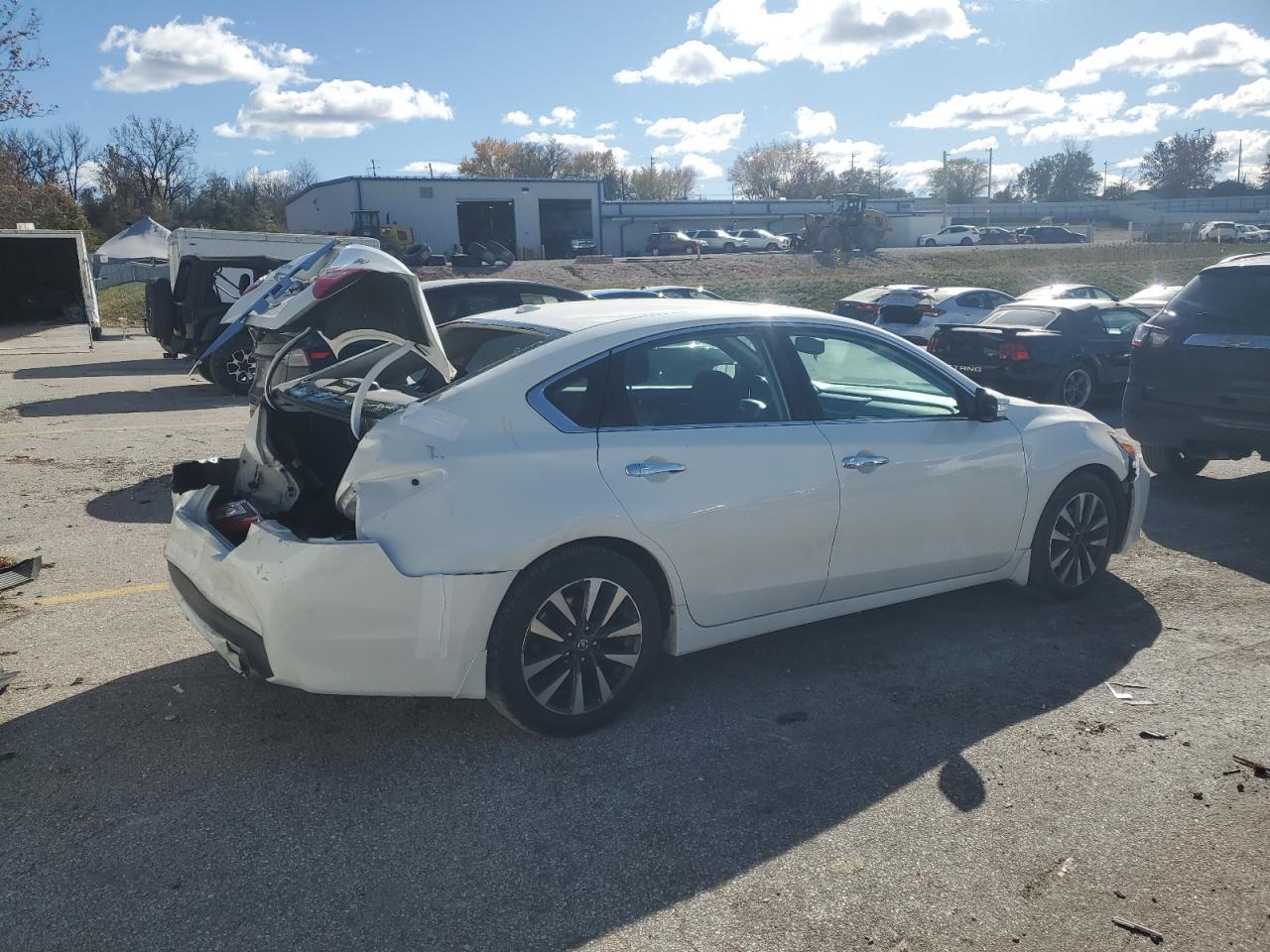 2017 NISSAN ALTIMA