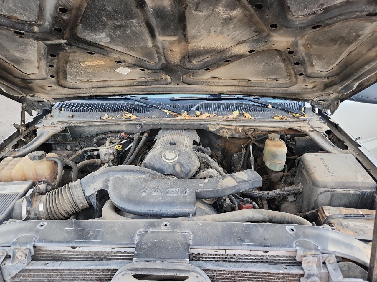 2002 CADILLAC ESCALADE
