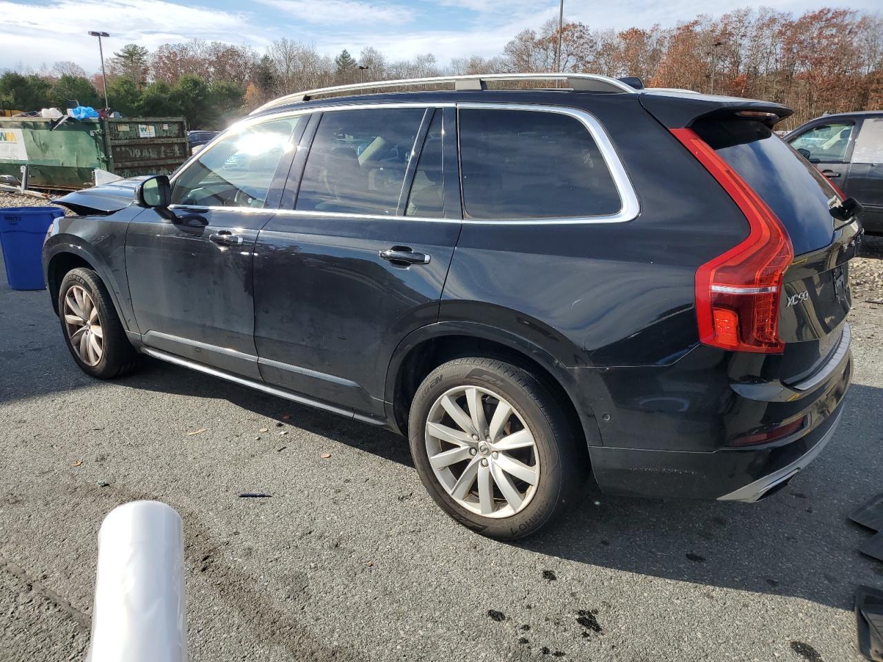 2019 VOLVO XC90