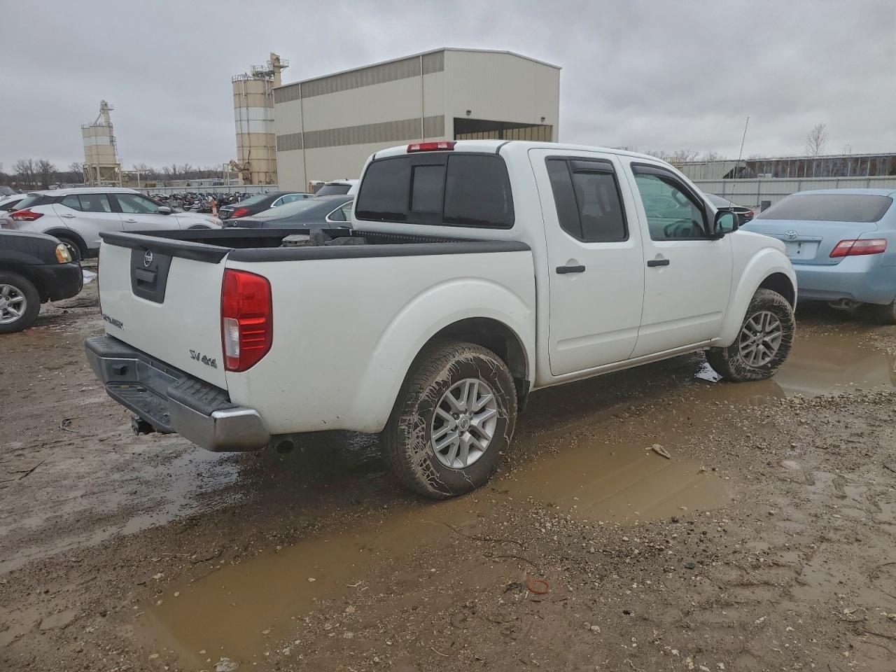 2014 NISSAN Frontier