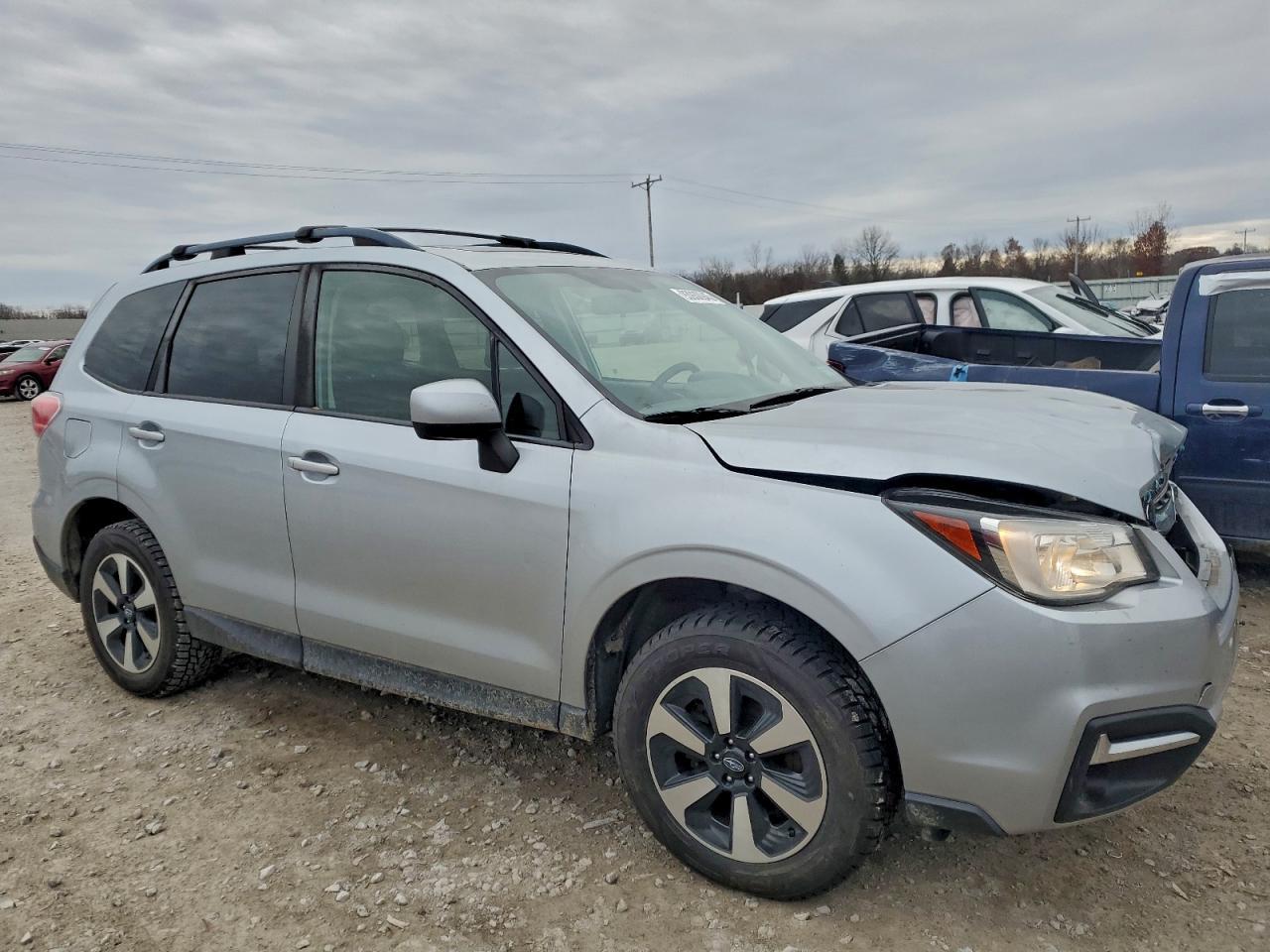 2017 SUBARU FORESTER