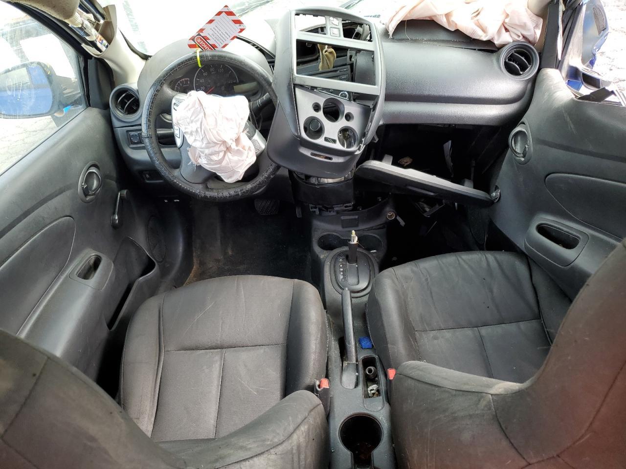 2017 NISSAN VERSA