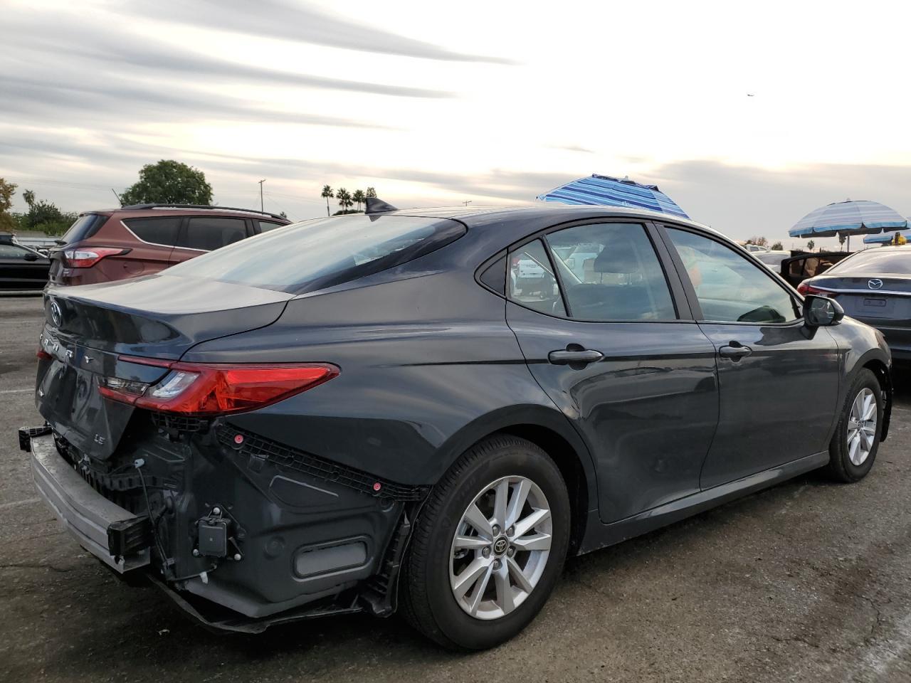 2025 TOYOTA CAMRY