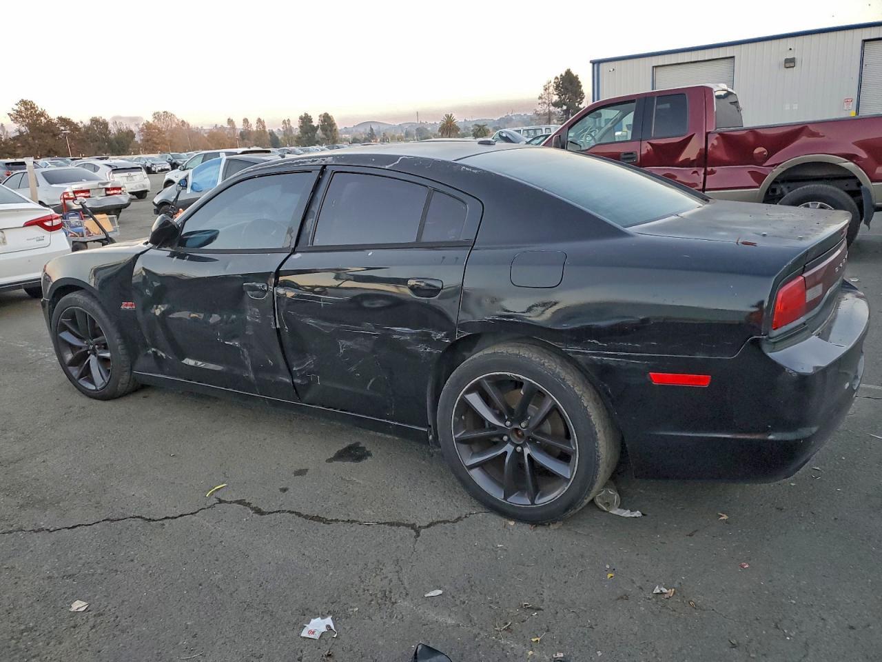 2013 DODGE CHARGER
