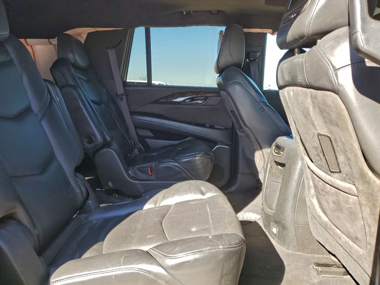 2016 CADILLAC ESCALADE