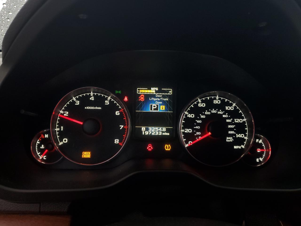 2013 SUBARU Outback