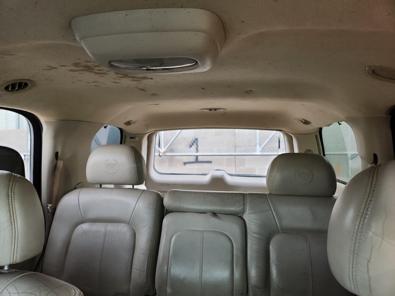 2002 CADILLAC ESCALADE