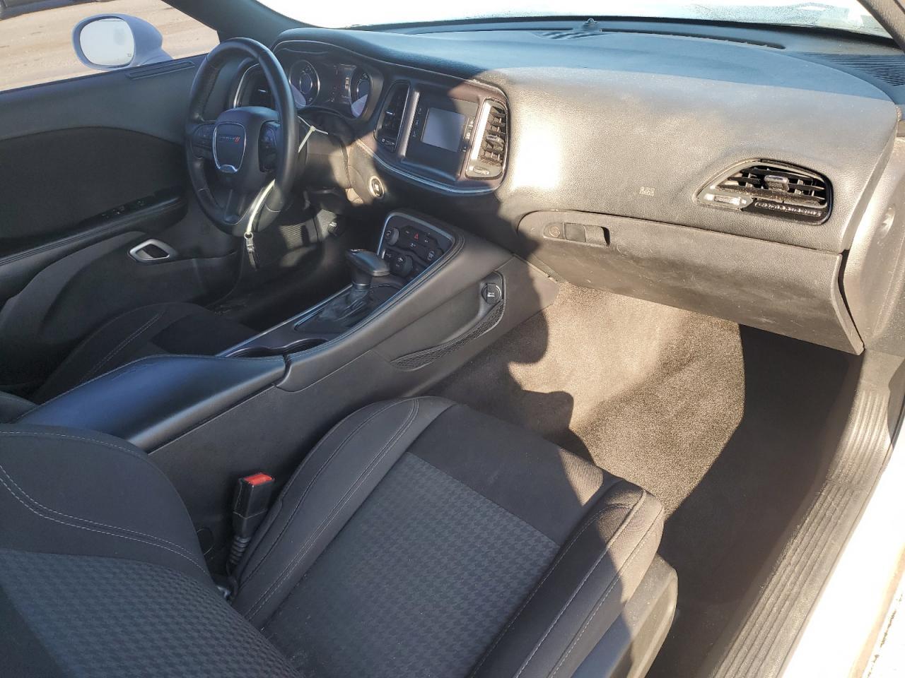 2015 DODGE Challenger
