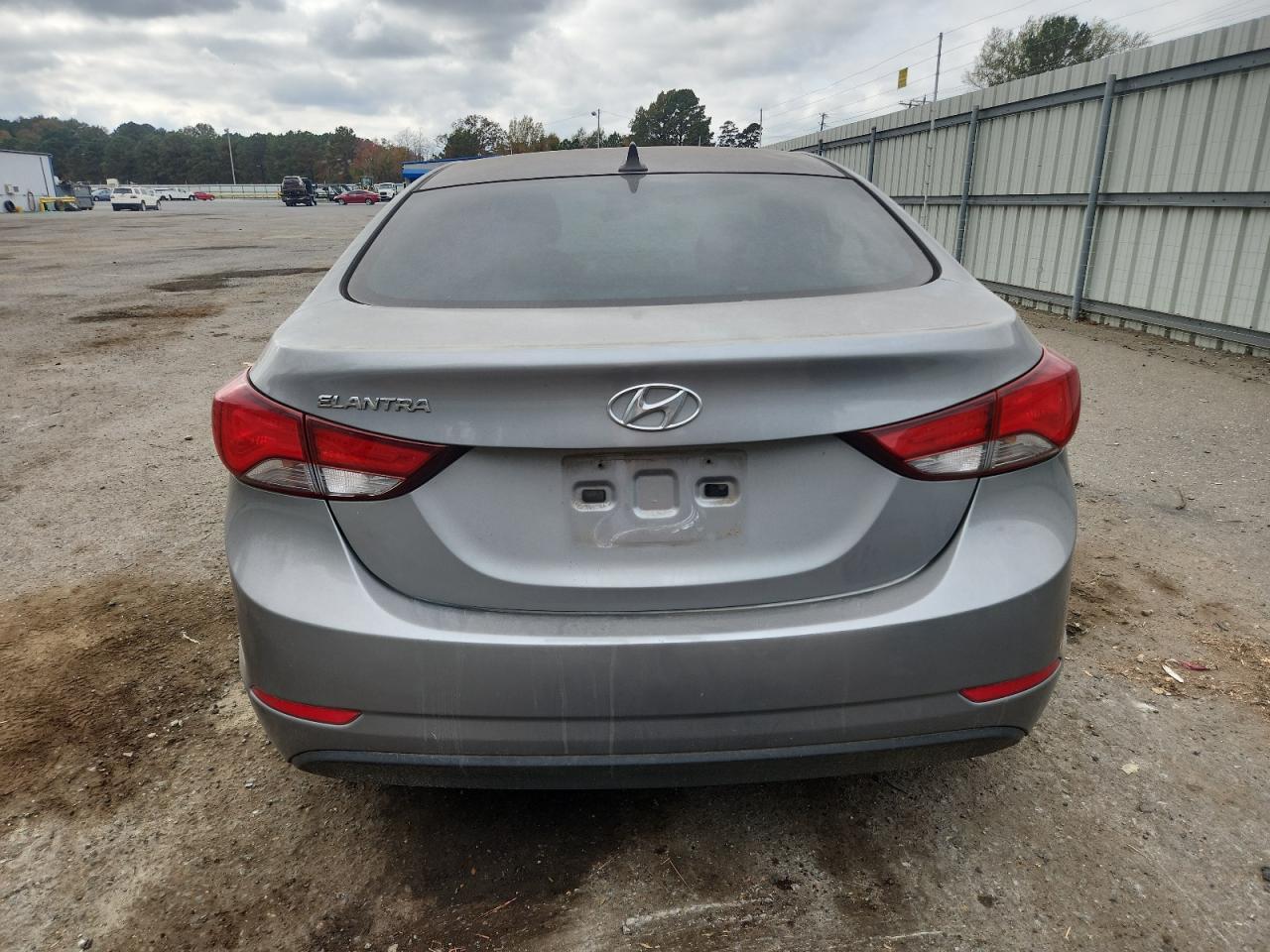 2016 HYUNDAI ELANTRA