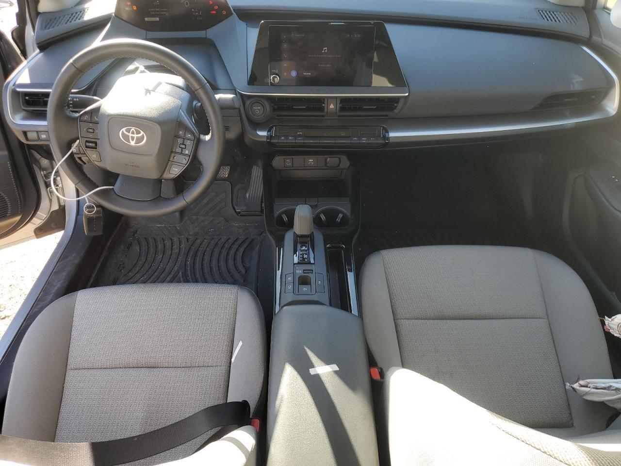 2025 TOYOTA PRIUS