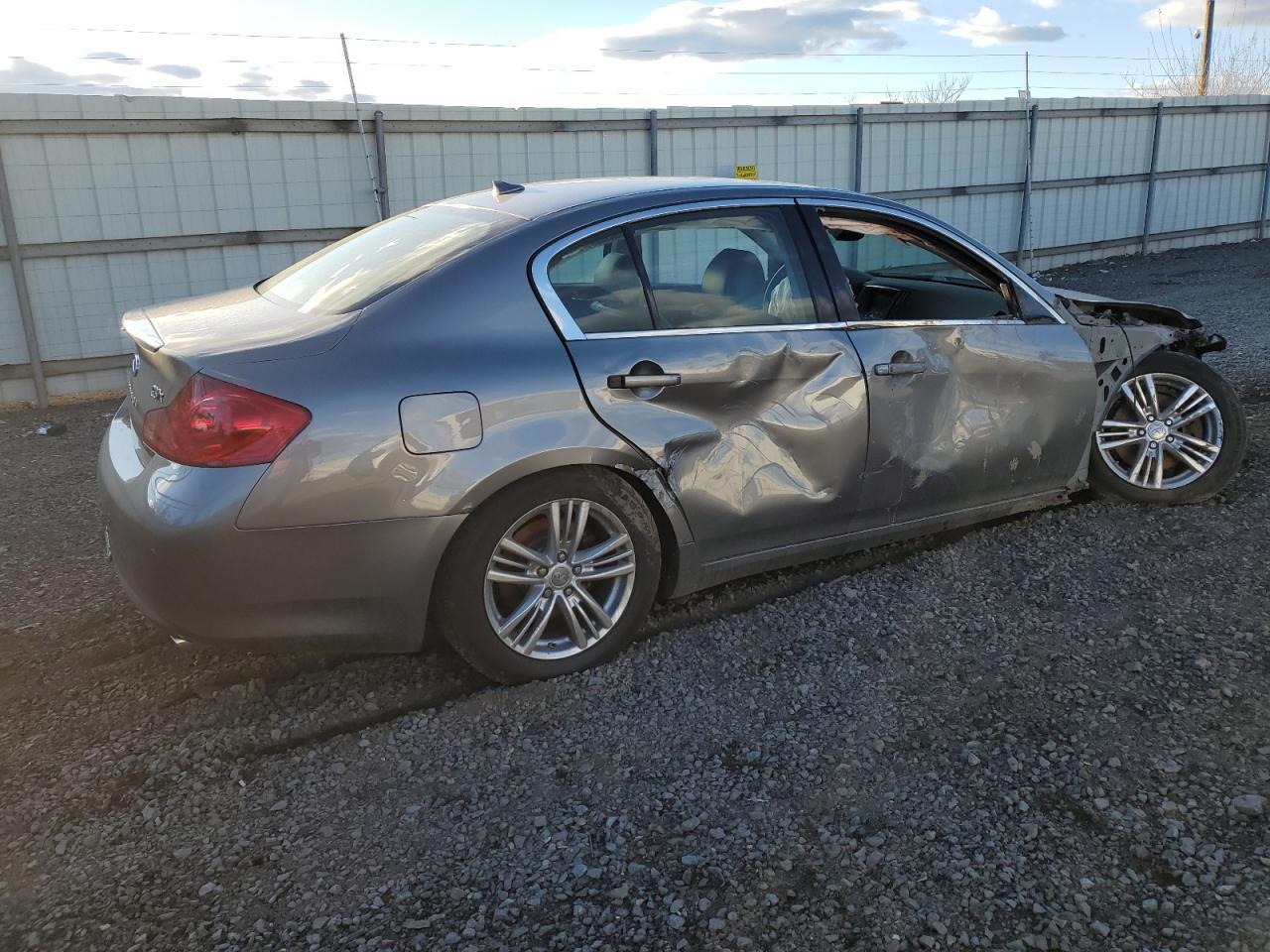 2012 INFINITI G37