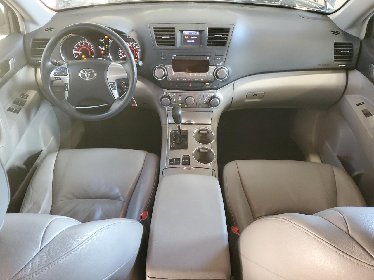 2013 TOYOTA HIGHLANDER