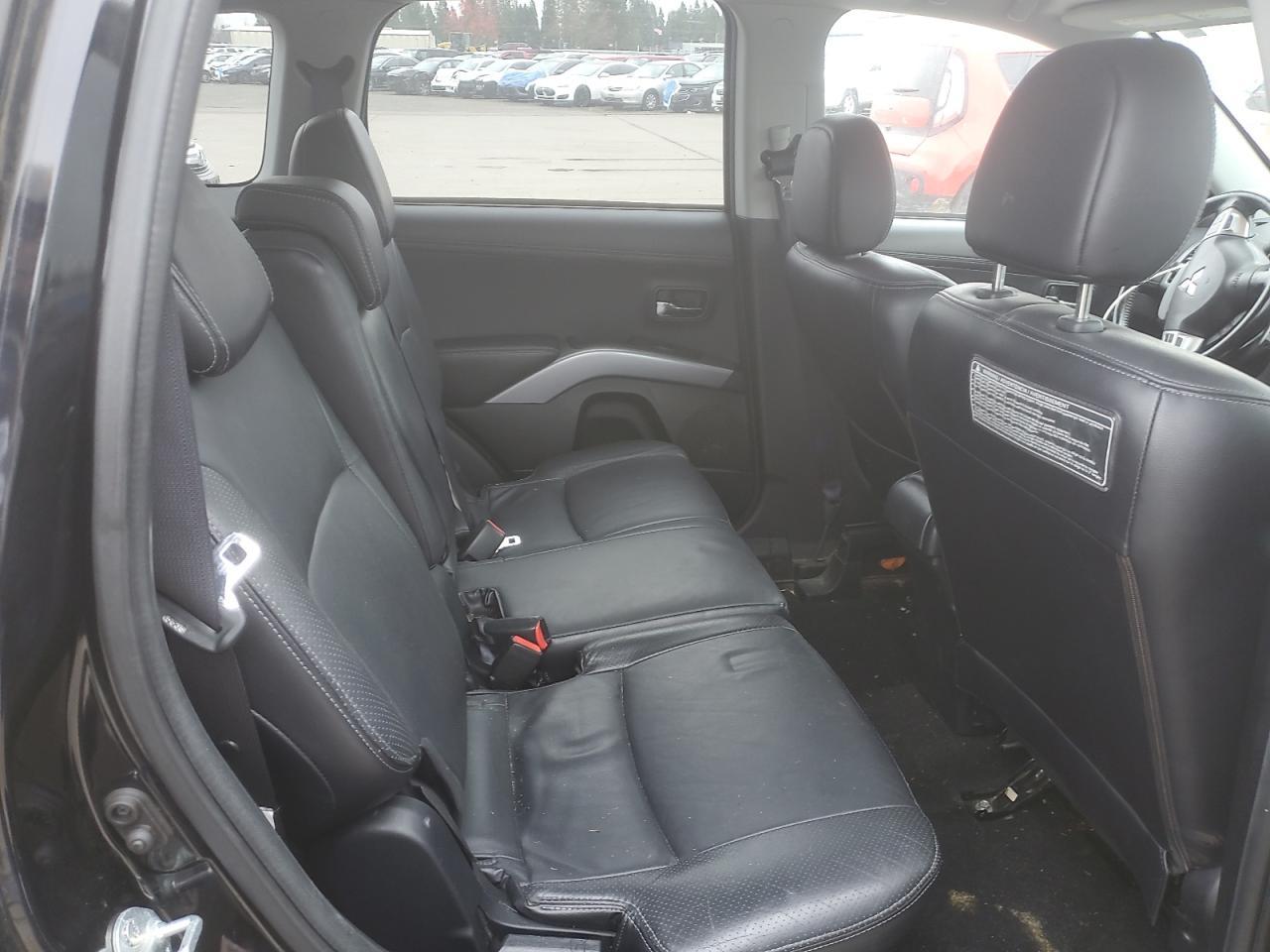 2010 MITSUBISHI outlander