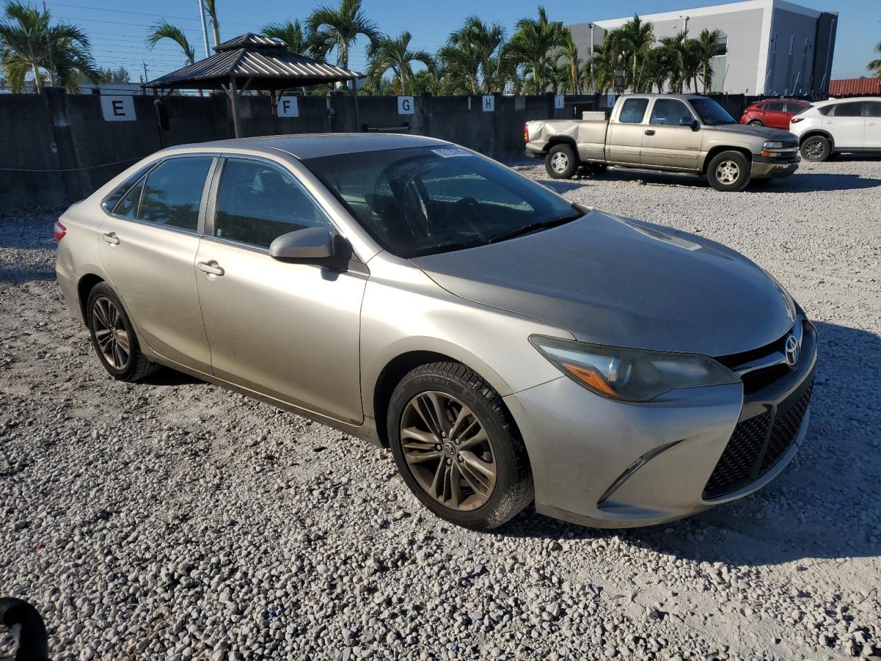 2015 TOYOTA CAMRY