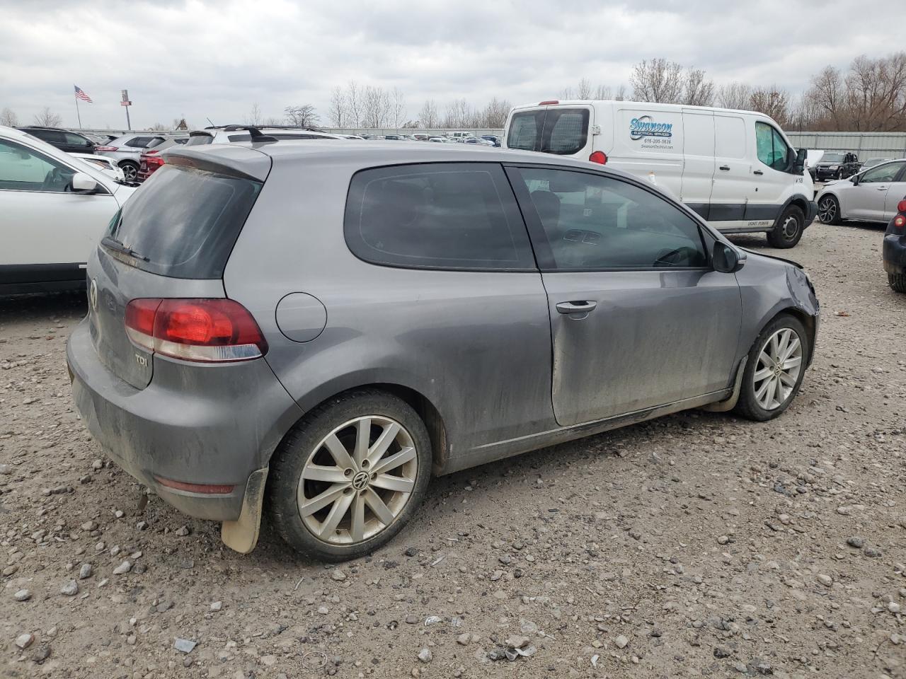 2011 VOLKSWAGEN GOLF