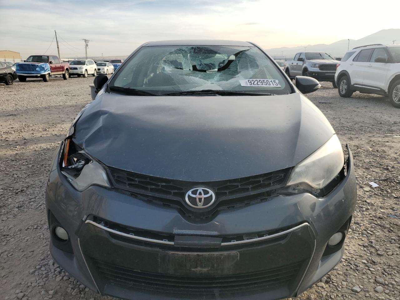 2016 TOYOTA COROLLA