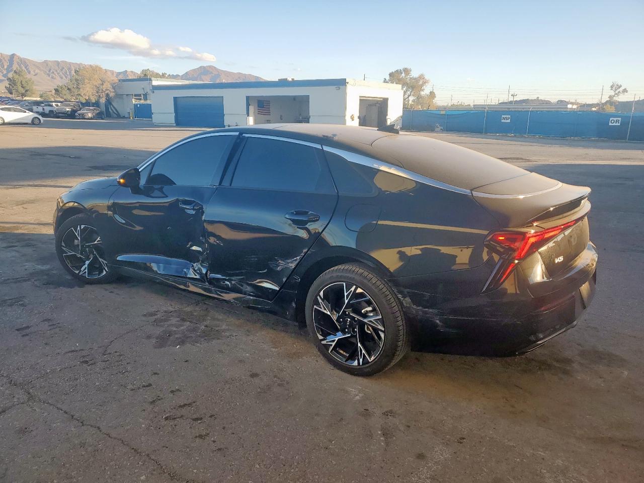 2025 KIA K5