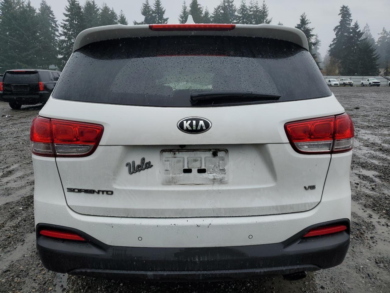 2016 KIA SORENTO