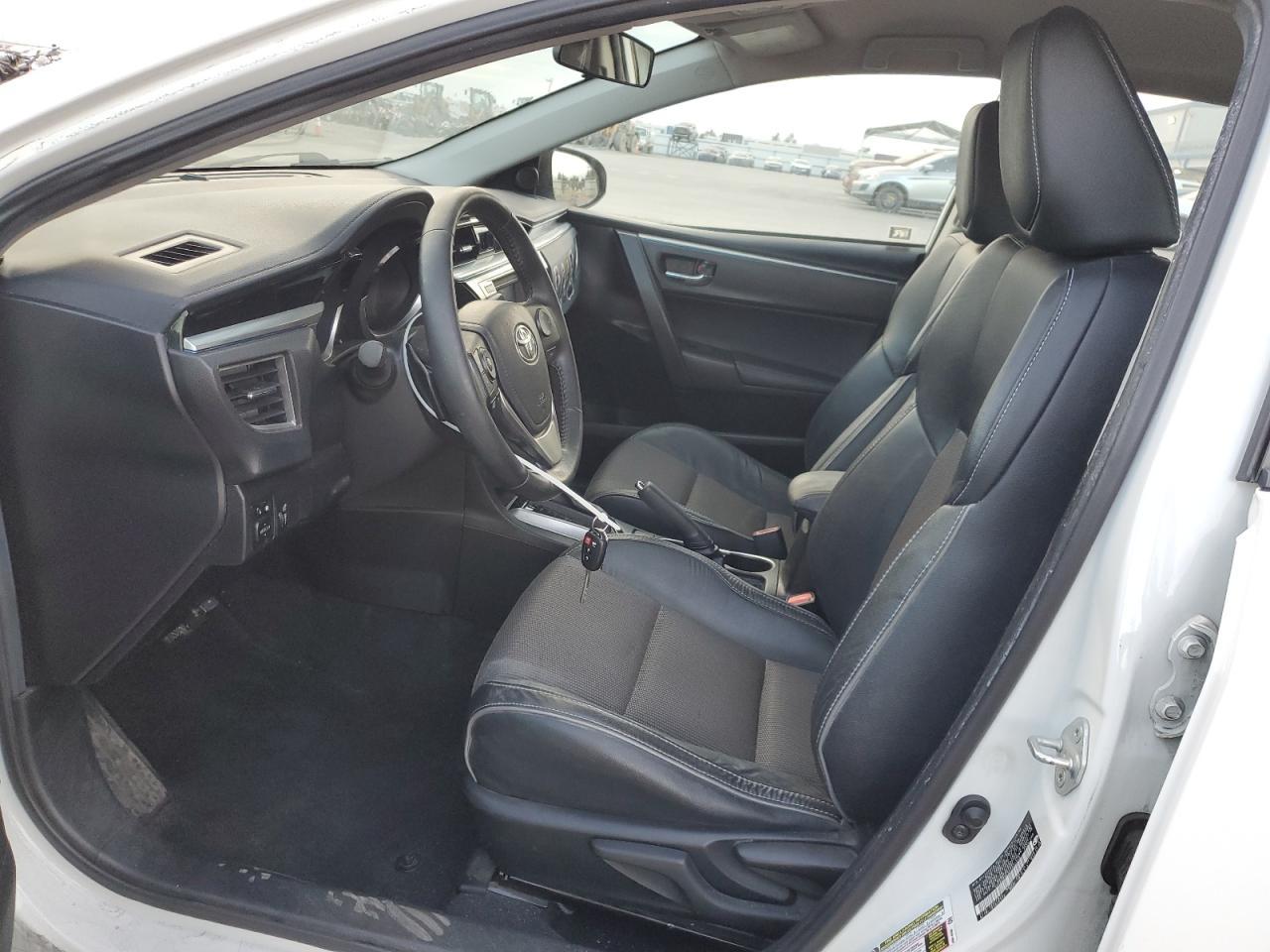 2015 TOYOTA COROLLA
