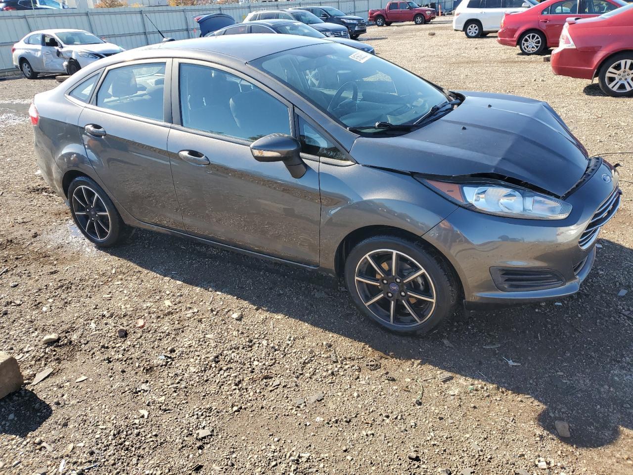 2016 FORD Fiesta