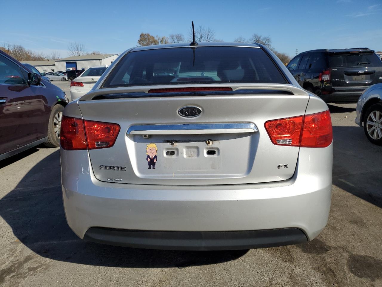 2011 KIA FORTE