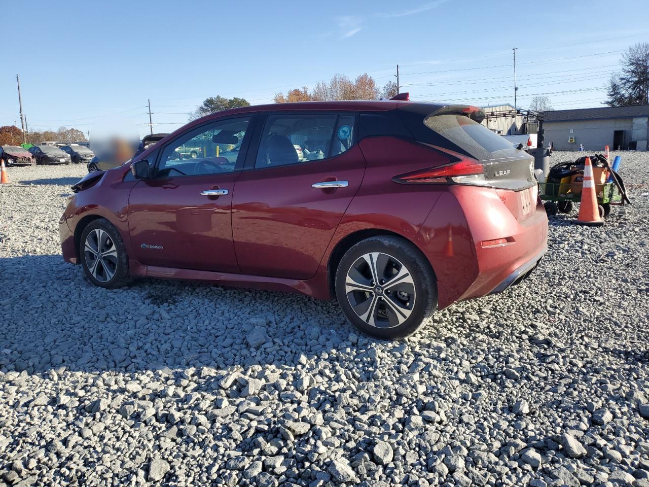2018 NISSAN LEAF