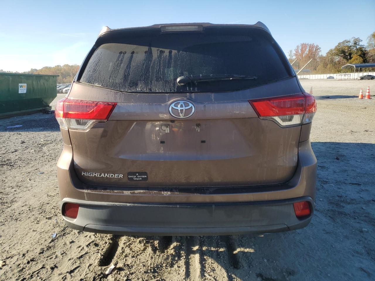 2017 TOYOTA HIGHLANDER