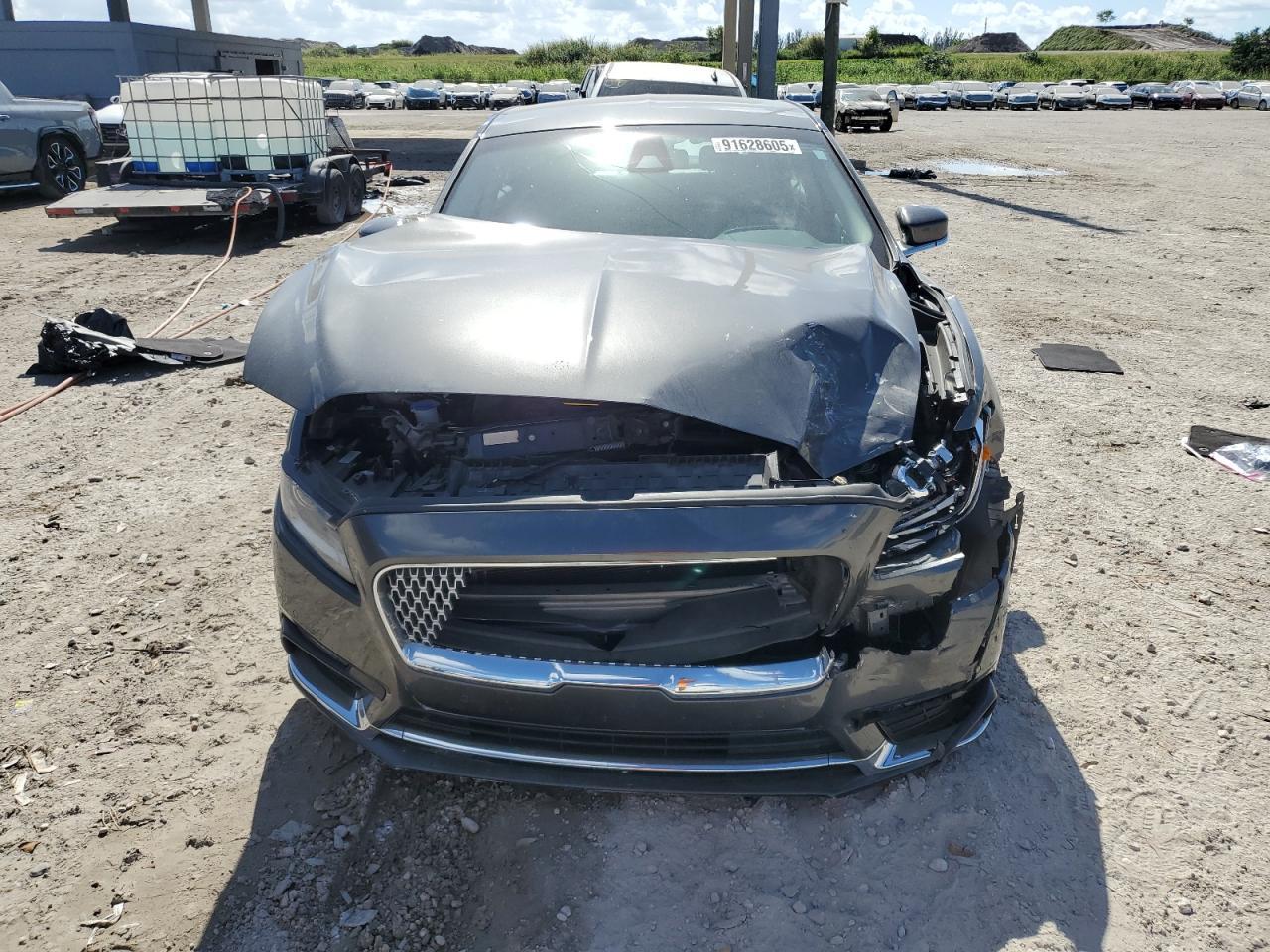 2017 LINCOLN Continental