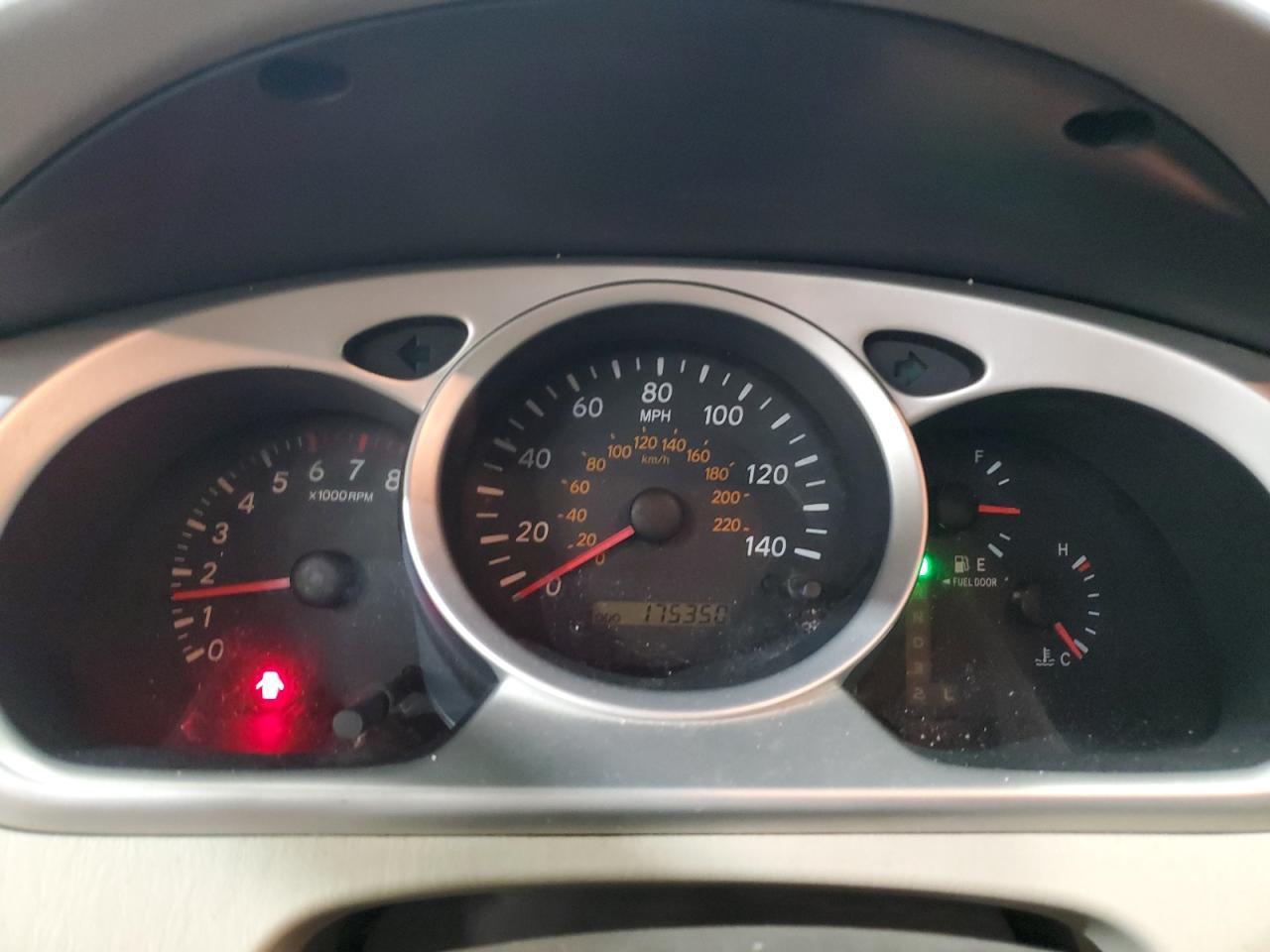 2005 TOYOTA HIGHLANDER