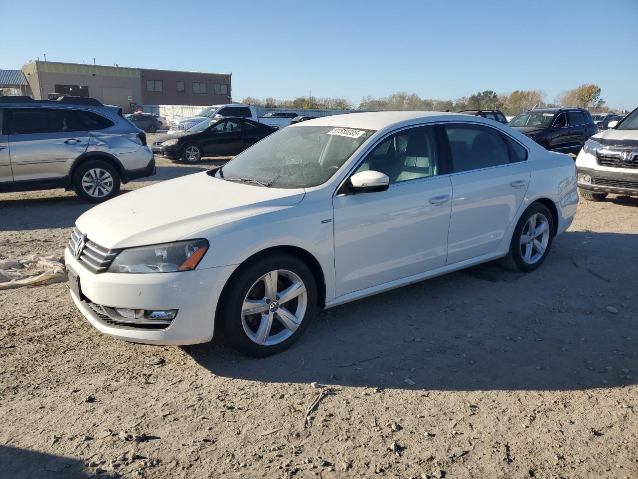 2015 VOLKSWAGEN Passat