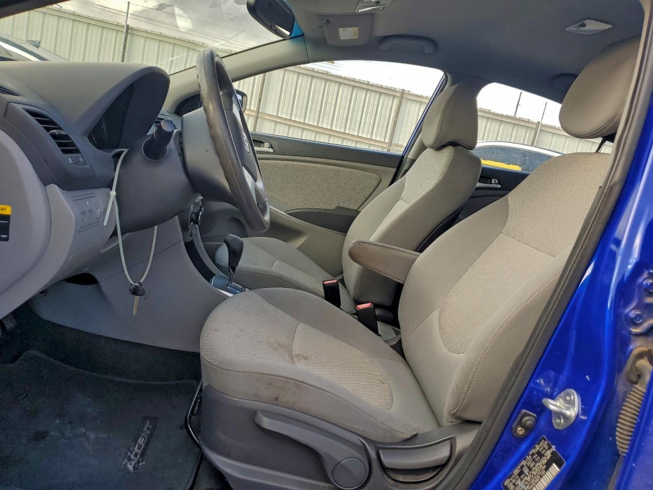 2012 HYUNDAI ACCENT