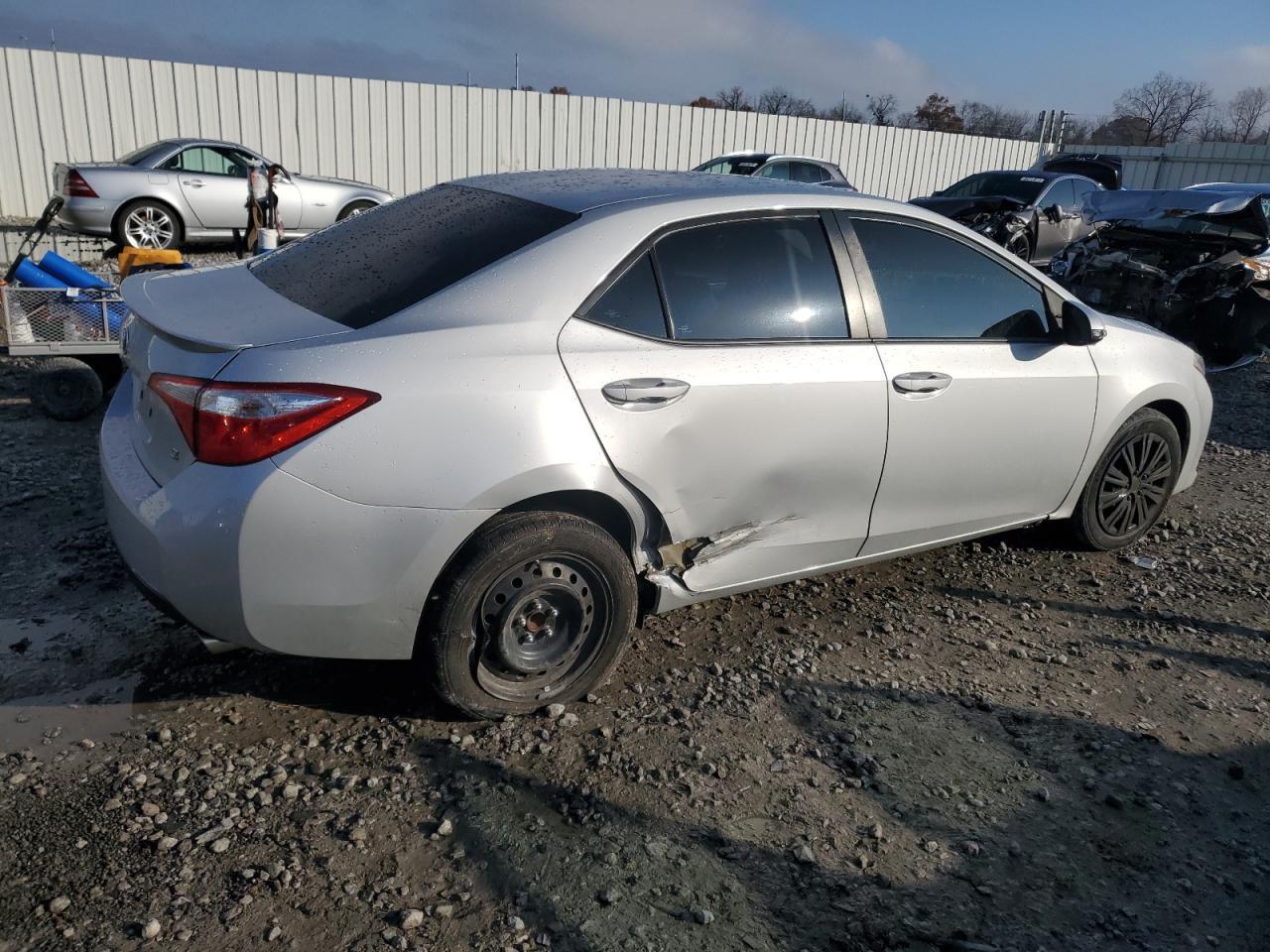 2016 TOYOTA COROLLA