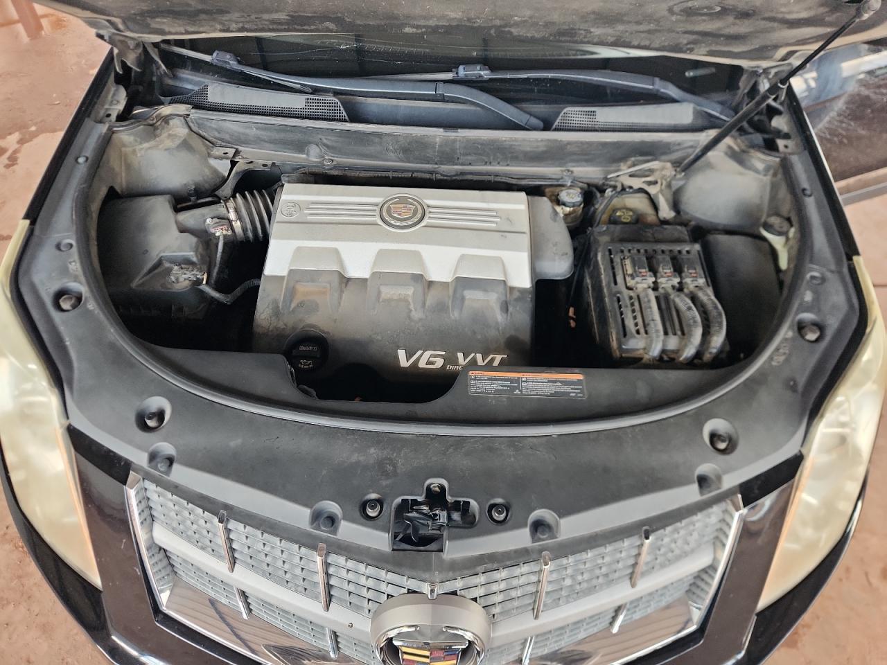 2010 CADILLAC SRX