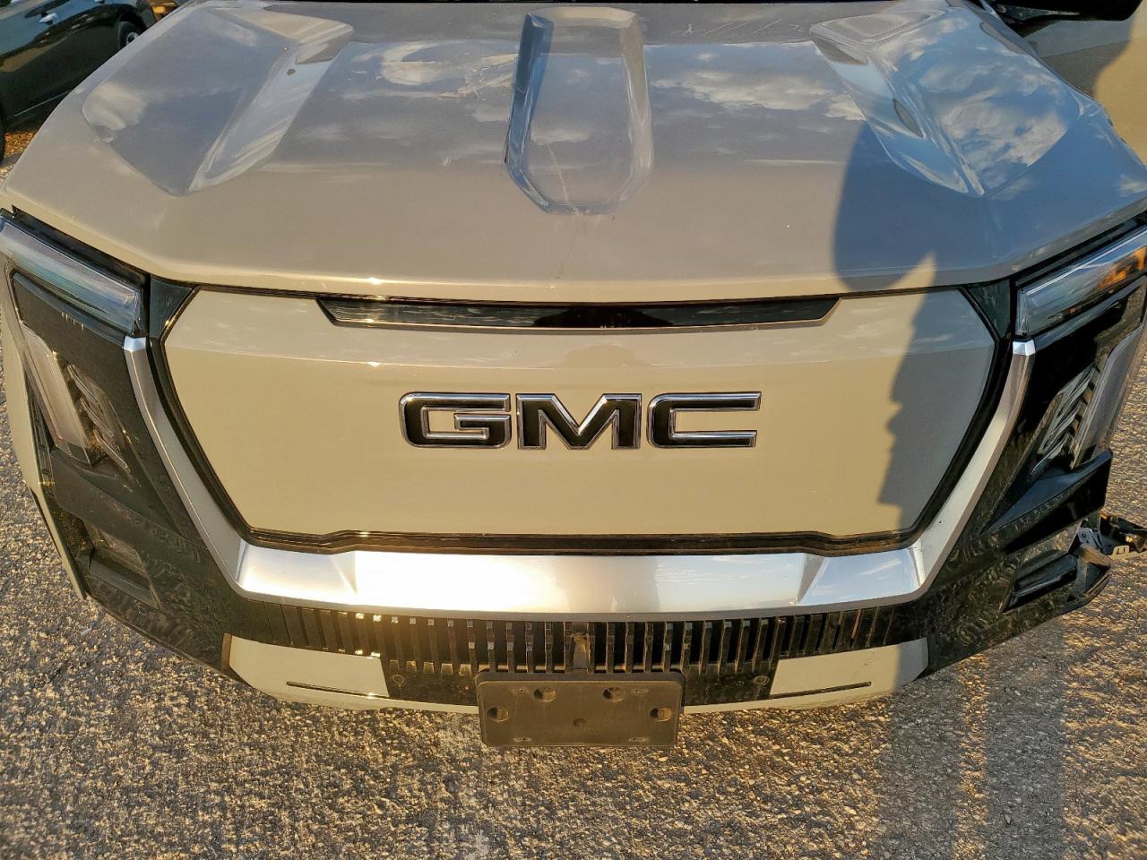 2025 GMC Sierra
