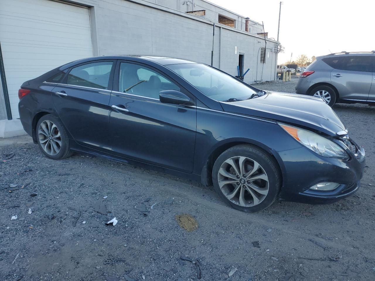 2013 HYUNDAI SONATA
