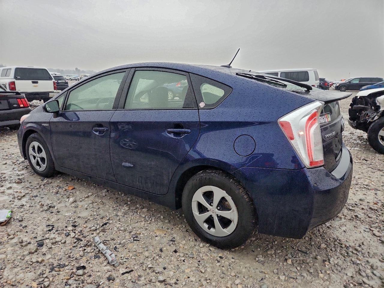 2013 TOYOTA PRIUS