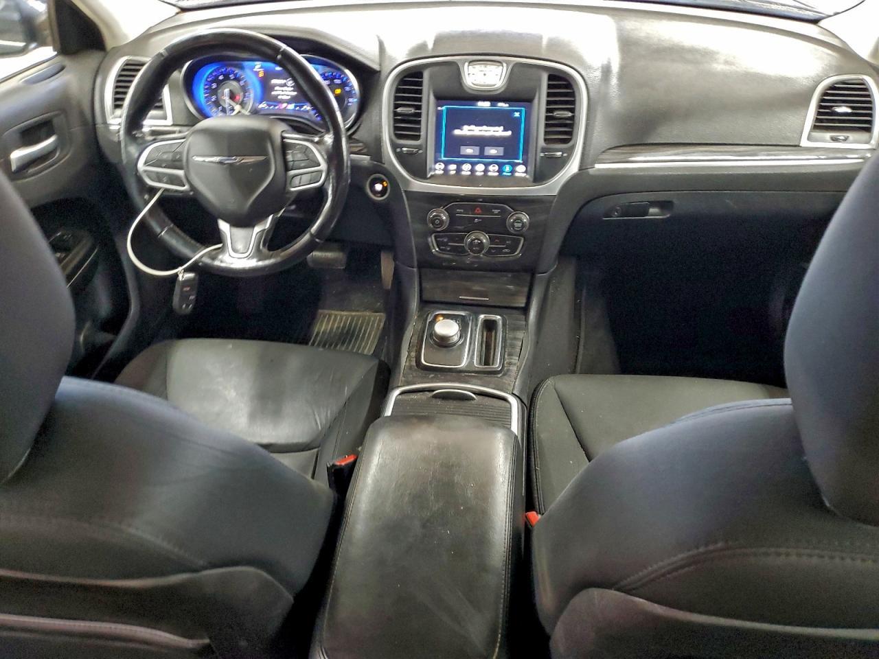 2018 CHRYSLER 300