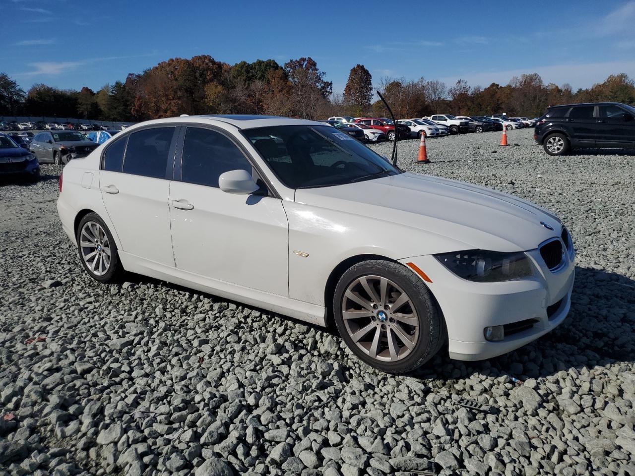 2011 BMW 3 SERIES