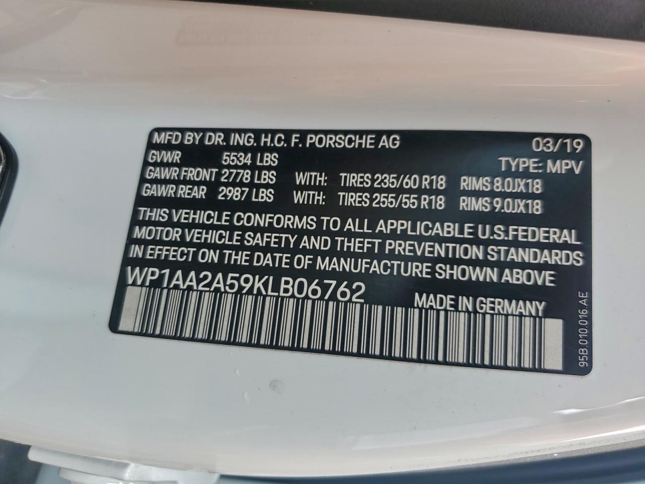 2019 PORSCHE Macan