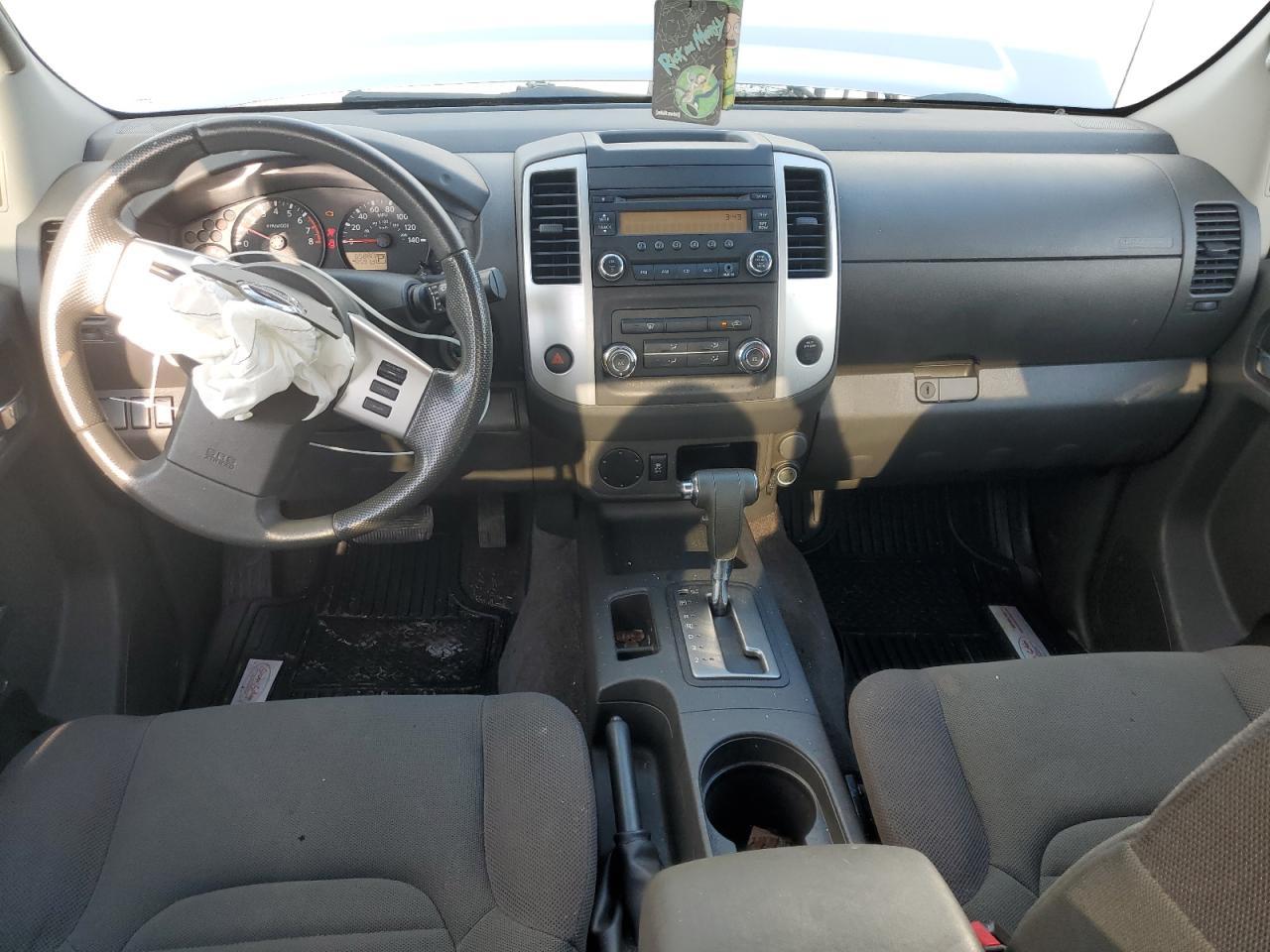 2016 NISSAN Frontier