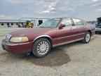 2003 LINCOLN Town Car