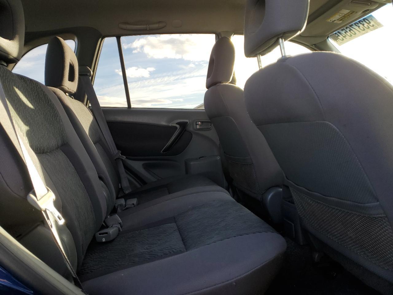 2003 TOYOTA RAV4