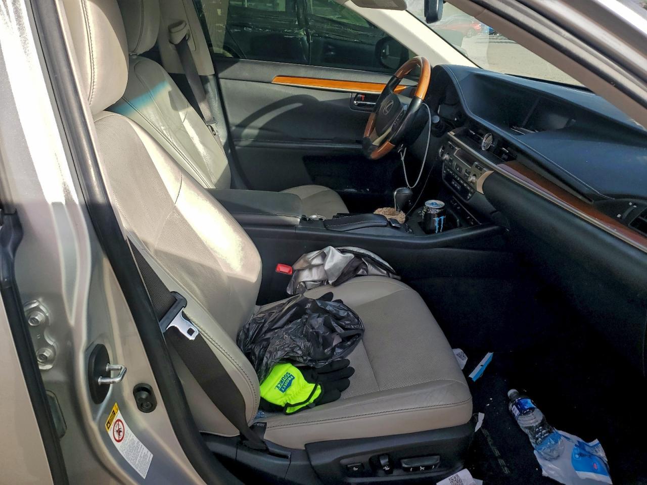 2013 LEXUS ES 300H
