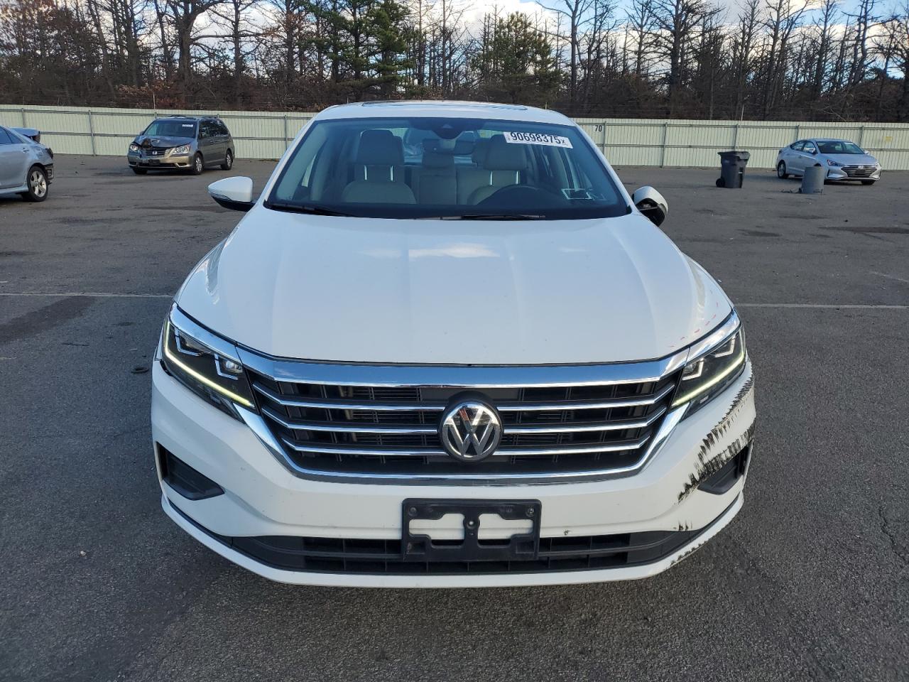 2022 VOLKSWAGEN Passat