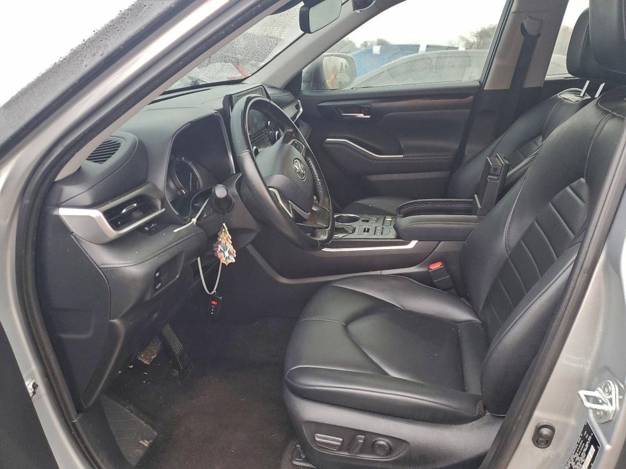 2022 TOYOTA HIGHLANDER