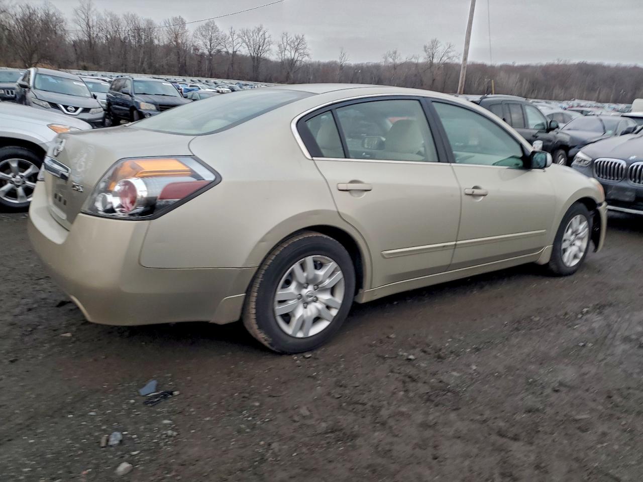 2010 NISSAN ALTIMA